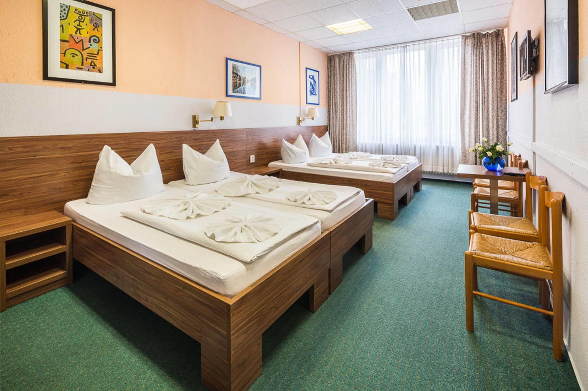 ברלין City Hotel Ansbach Am Kadewe מראה חיצוני תמונה