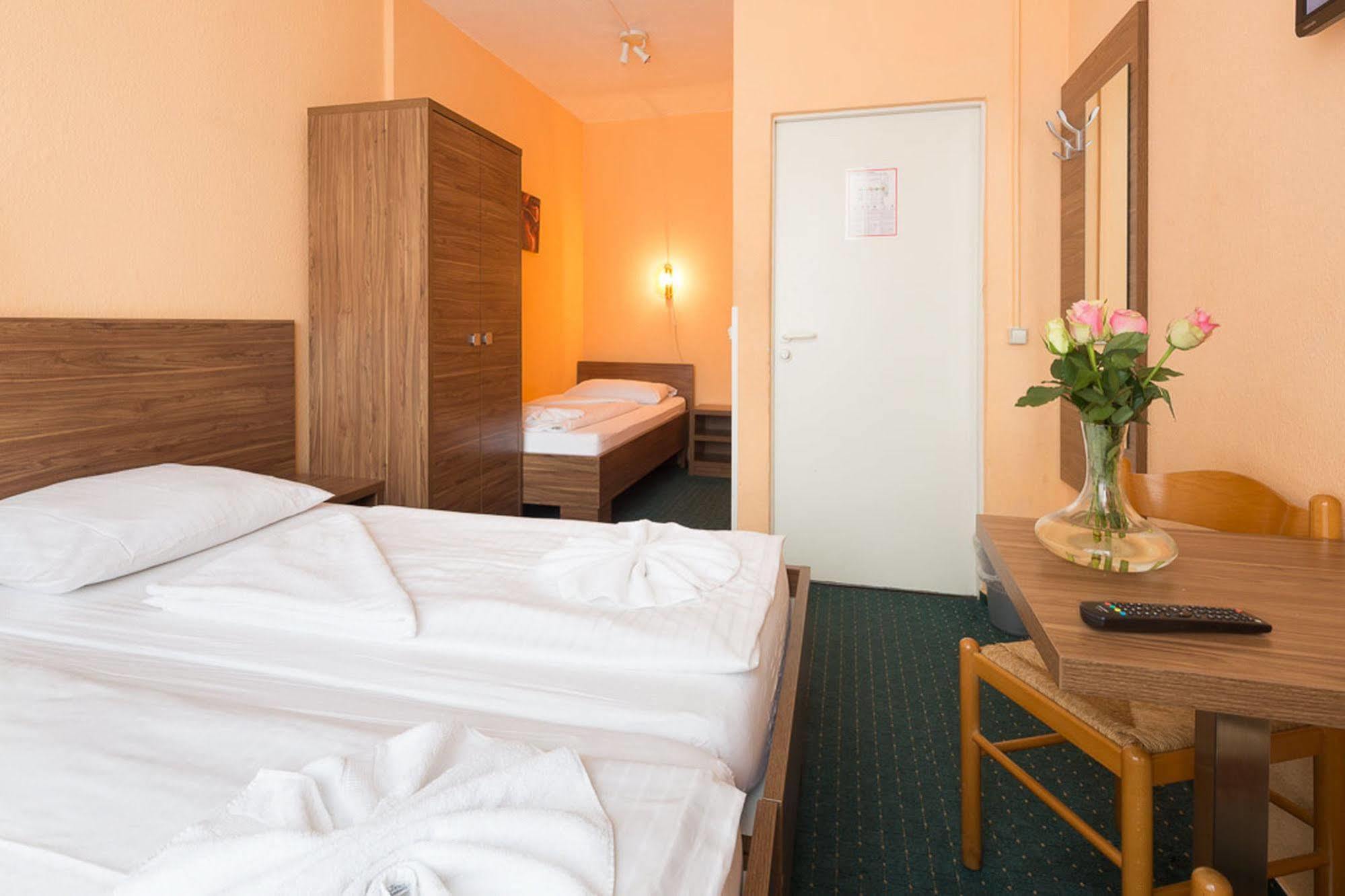 ברלין City Hotel Ansbach Am Kadewe מראה חיצוני תמונה